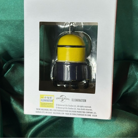 Hallmark Despicable Me 4 Gus in AVL Suit Ornament • NIB 2024 - Picture 7 of 9